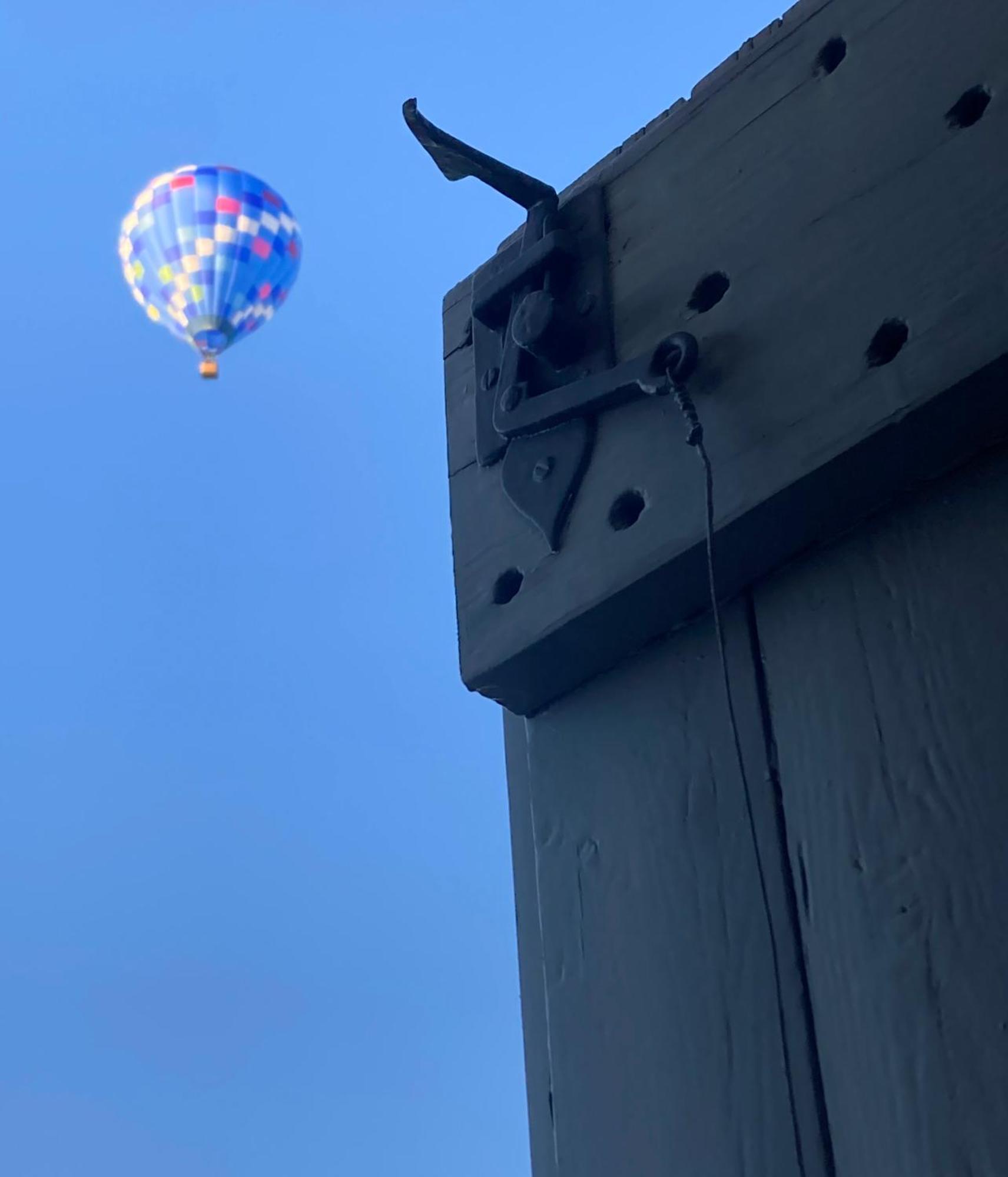 Le Secret Du Chat Cordes Sur Ciel Εξωτερικό φωτογραφία
